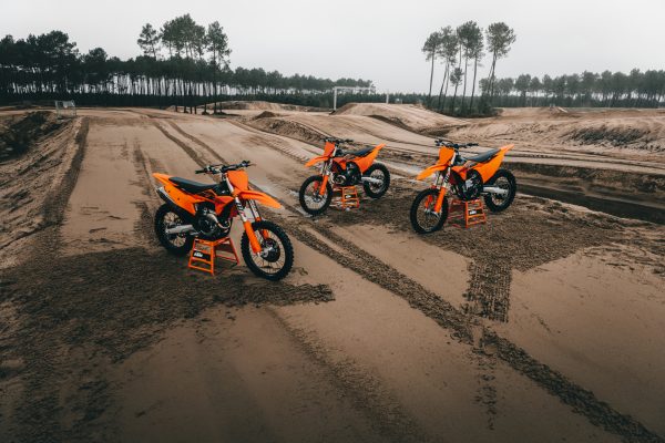 30/04/2026 - KTM SX LINE UP 2027